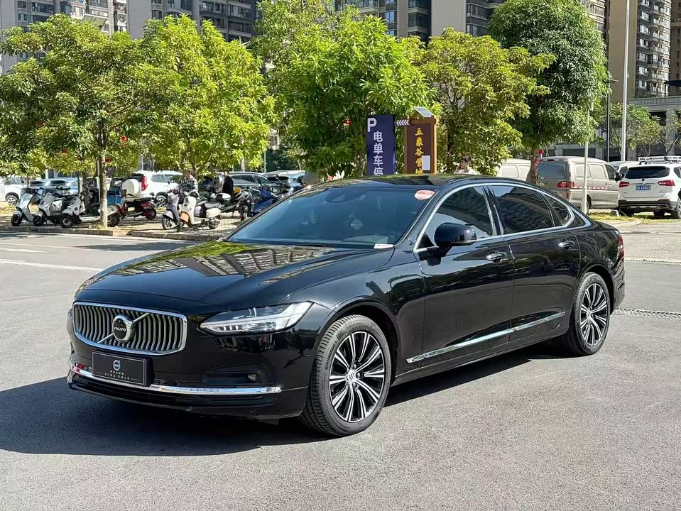 Volvo S90