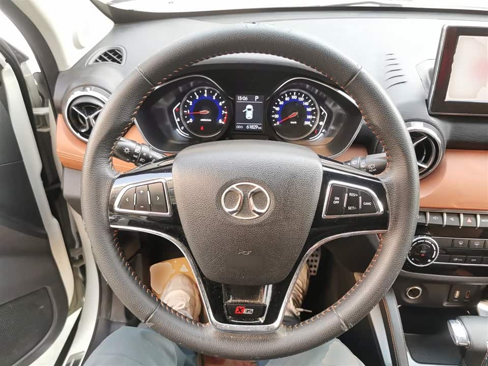 BAIC Shenbao X35