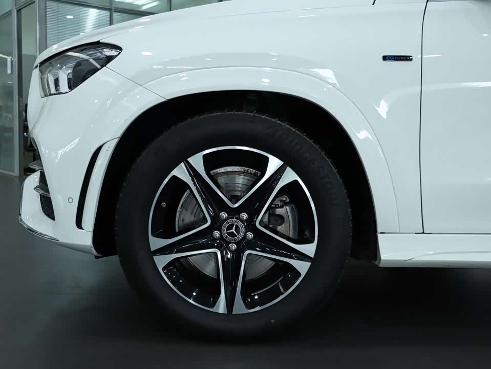 Mercedes-Benz GLE Mercedes-Benz GLE