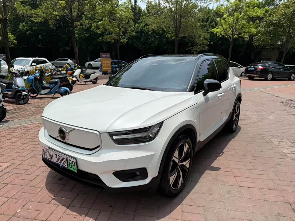 Volvo XC40