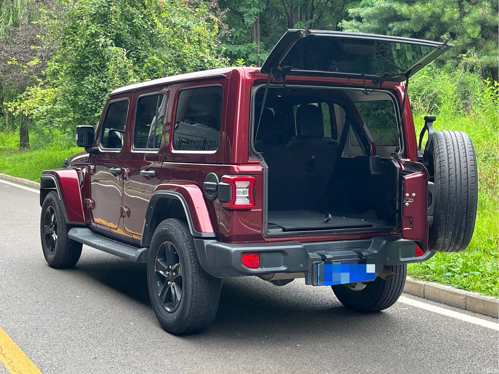 Jeep Wrangler, 2024 все фото