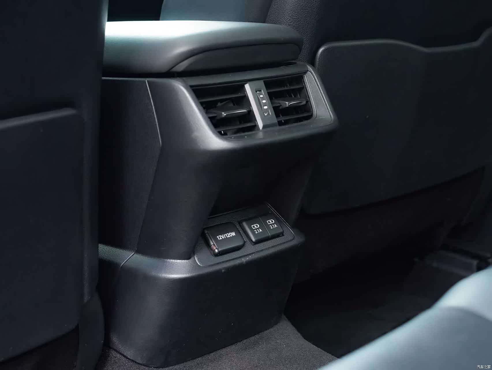 Lexus ES, 2020 17