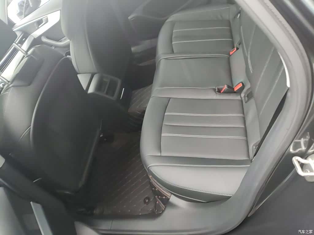 Audi A4L, 2021 17
