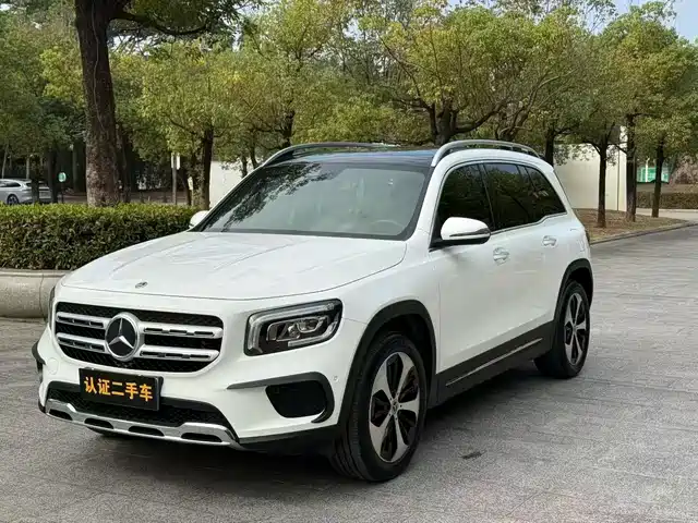 Mercedes-Benz GLB 2021 — купить из Китая под заказ
