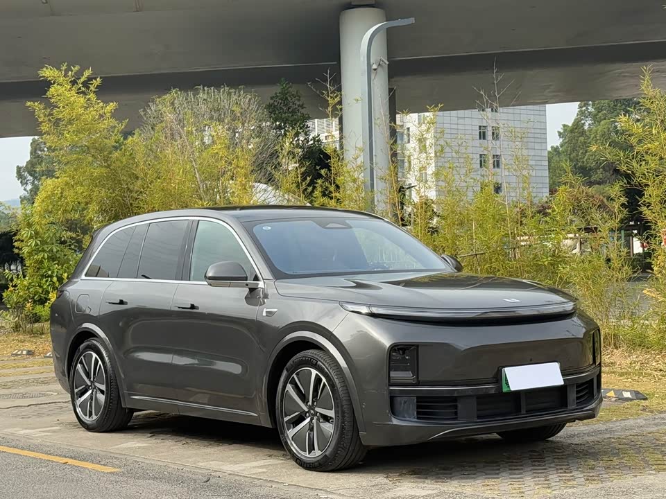 Li Auto Ideal L8