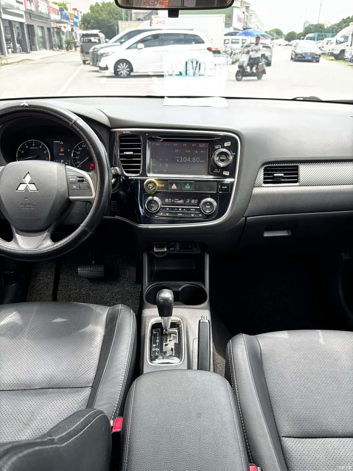 Mitsubishi Outlander, 2015 15