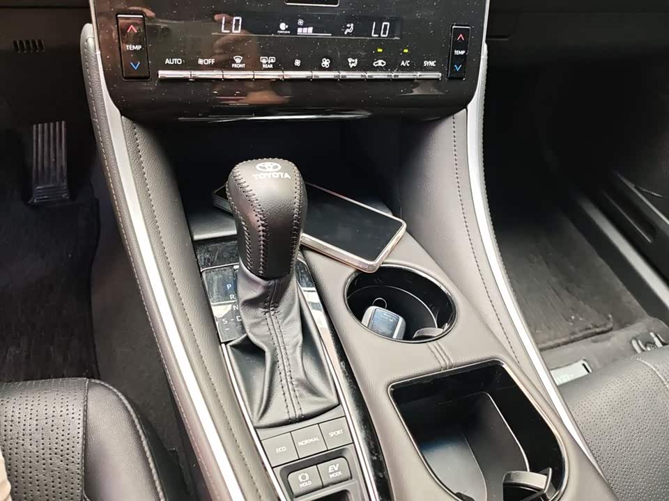 Toyota Asian dragon