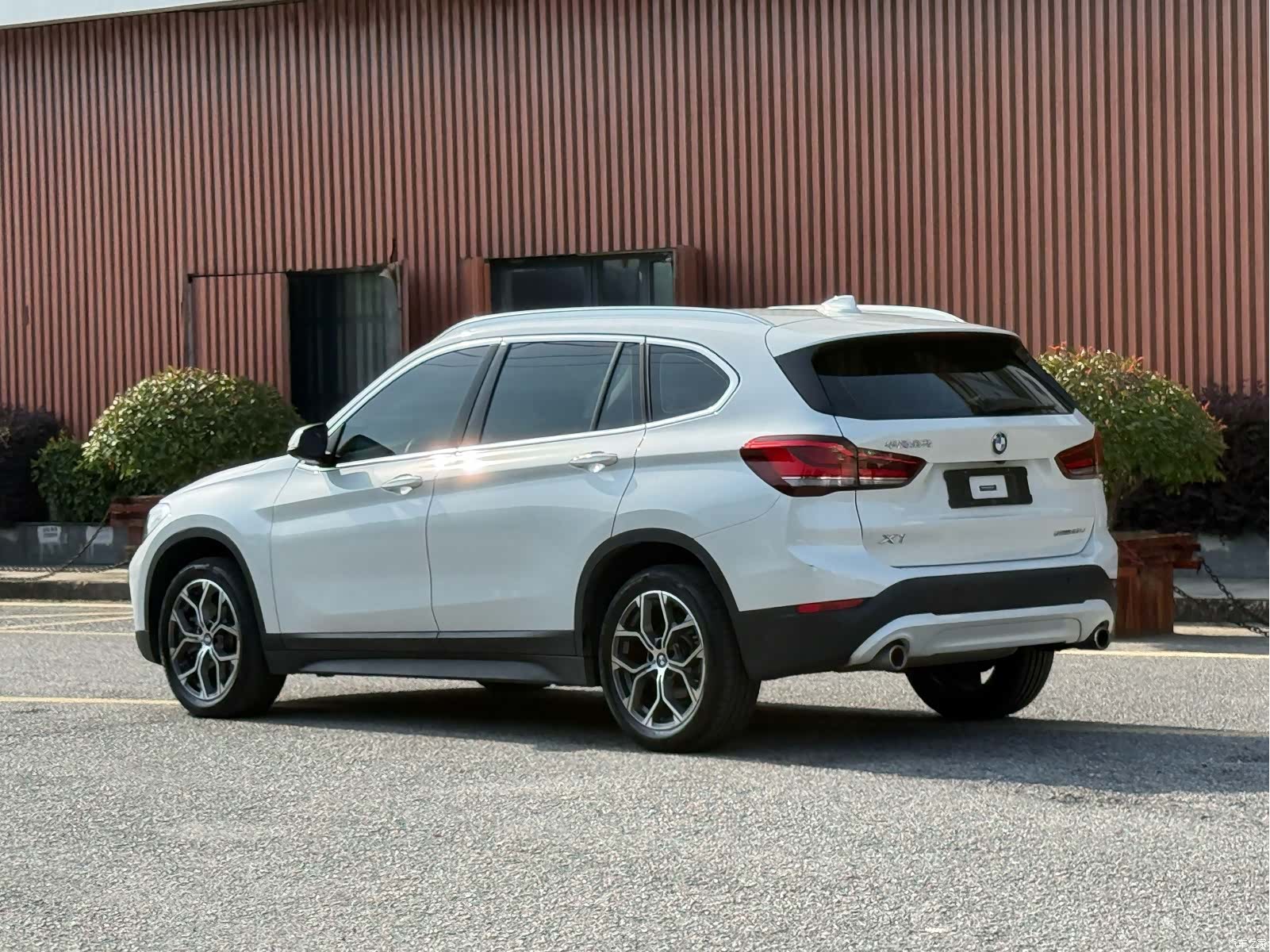 BMW X1, 2021 все фото