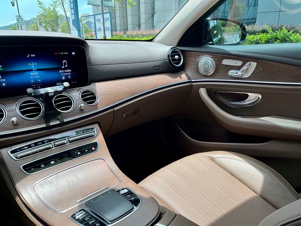 Mercedes-Benz E-class Mercedes-Benz E-class