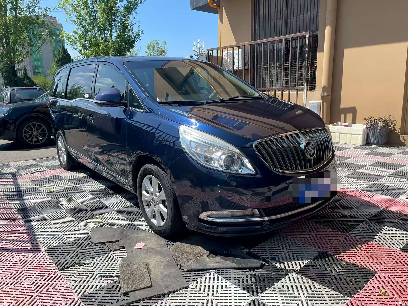 Buick GL8, 2015 3