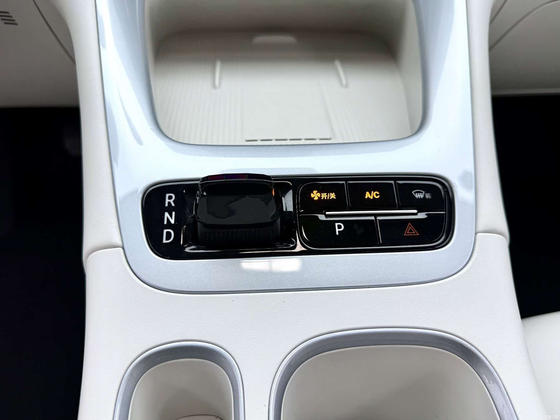 Geely Xingyuan, 2025 все фото