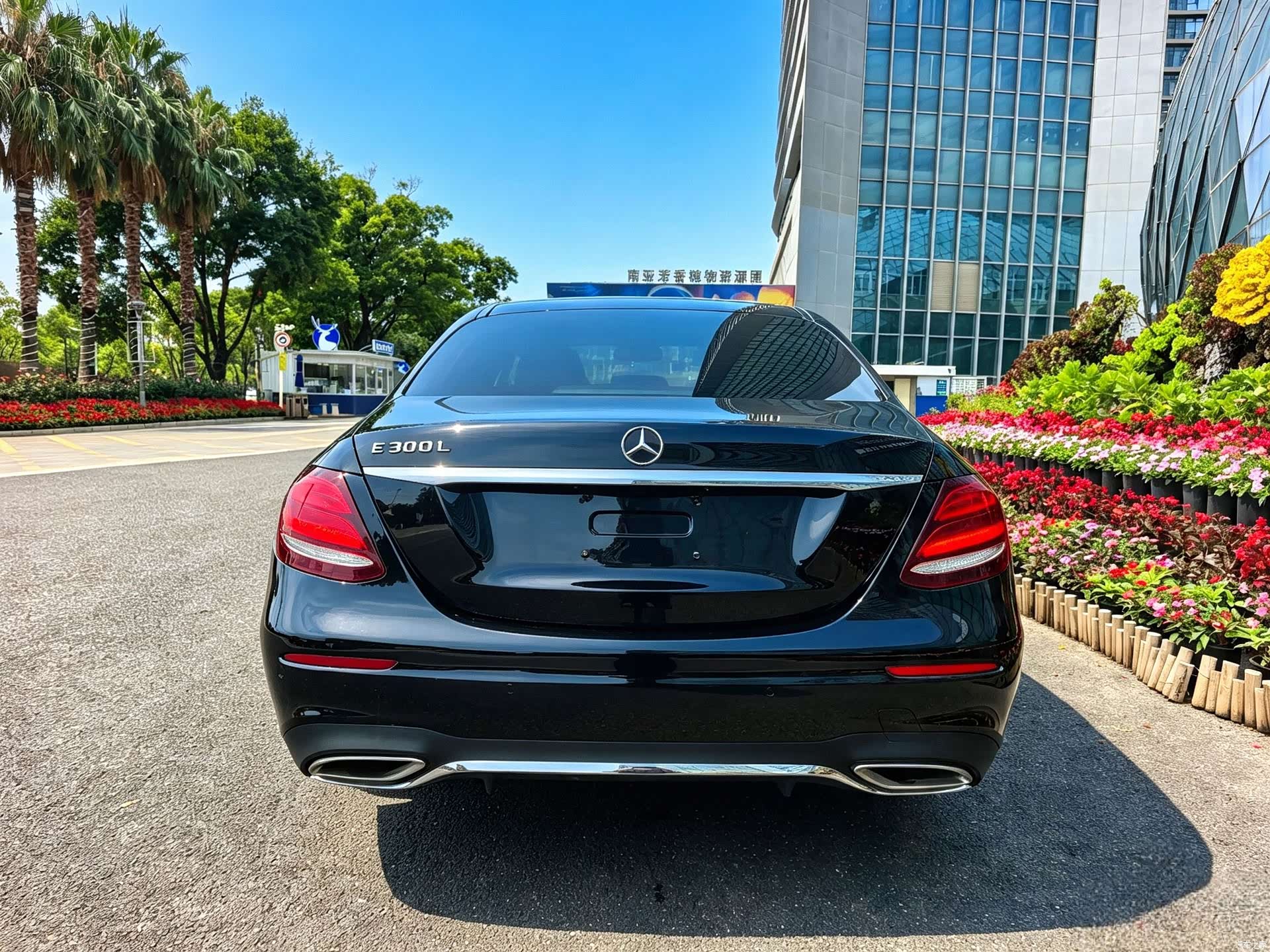 Mercedes-Benz E-Class, 2019 4