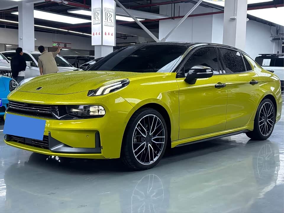 Lynk & Co 03 Lynk & Co 03
