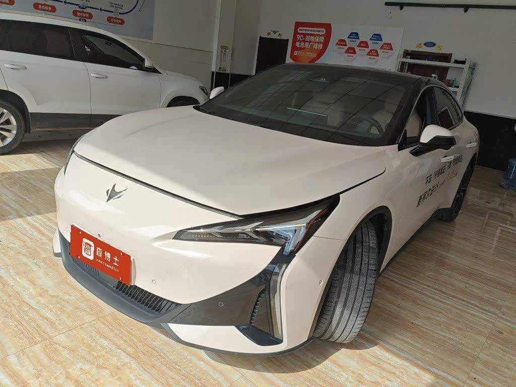 Arcfox S5