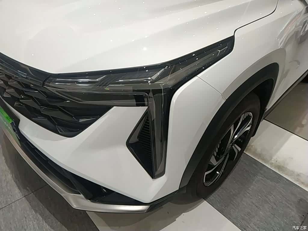 Geely Boyue, 2025 24