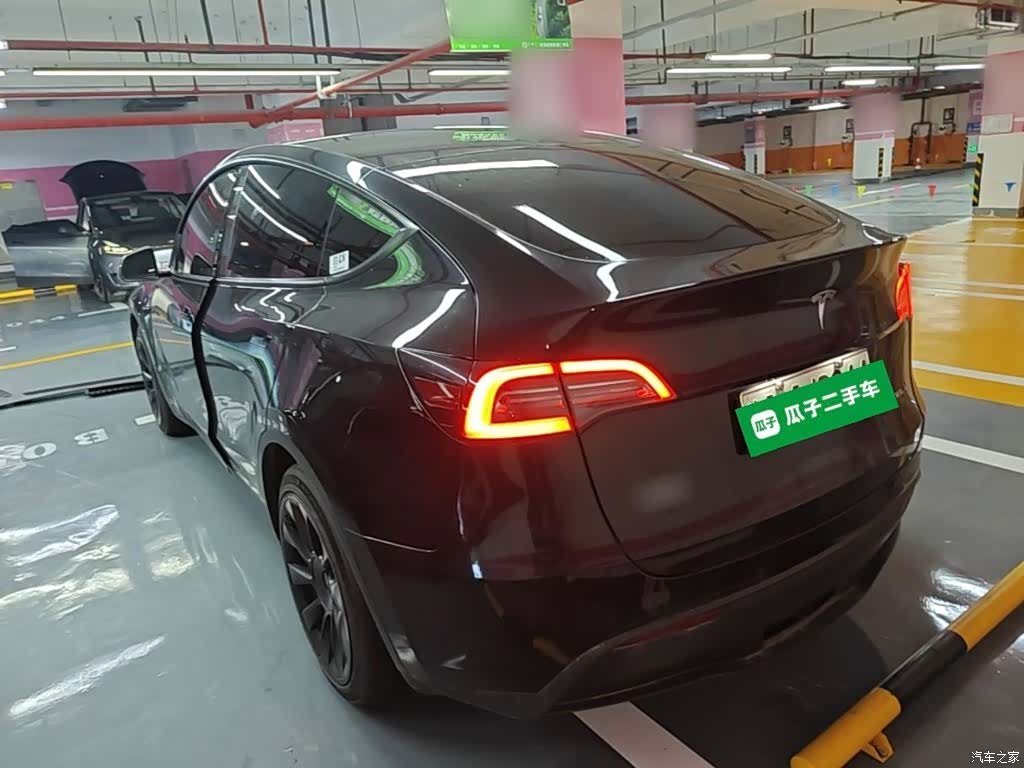 Tesla Model Y, 2021 все фото