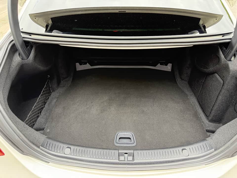Mercedes-Benz E-class Mercedes-Benz E-class