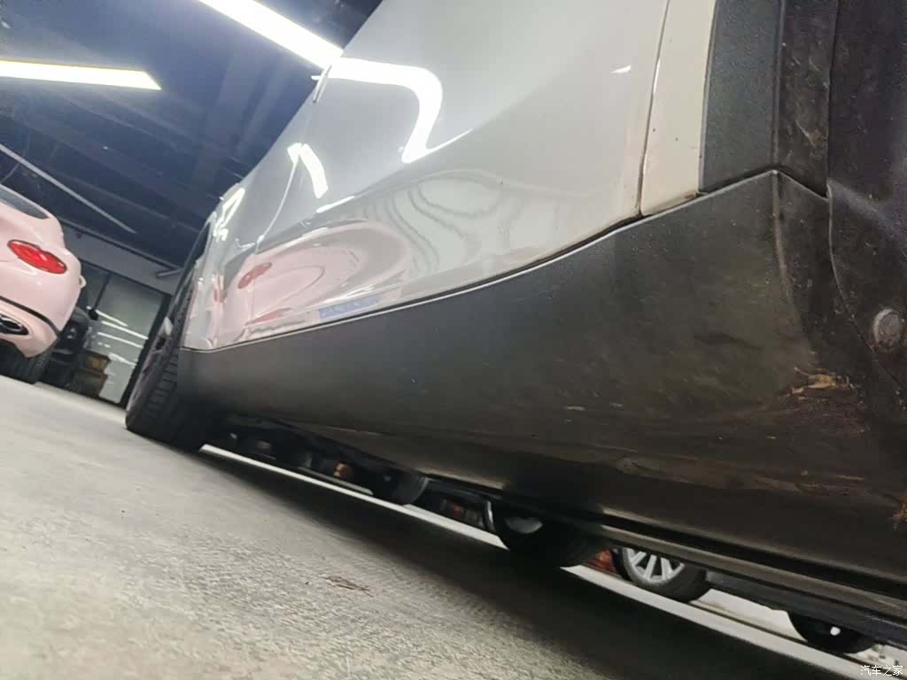 Tesla Model Y, 2021 21