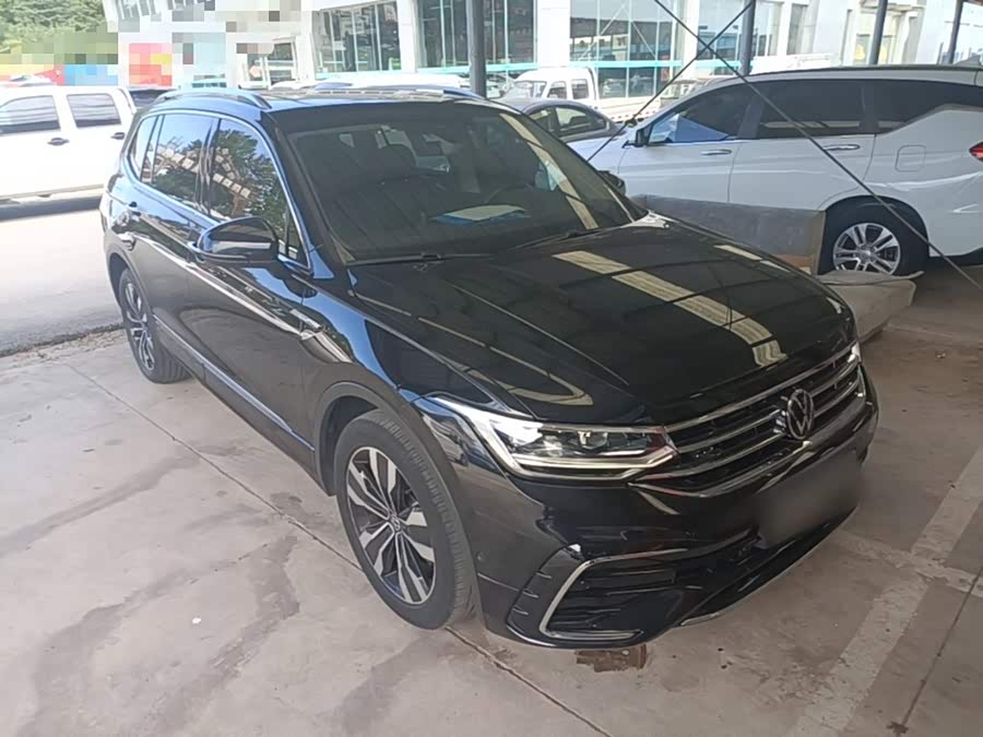 Volkswagen Tiguan L 2023, фото 4
