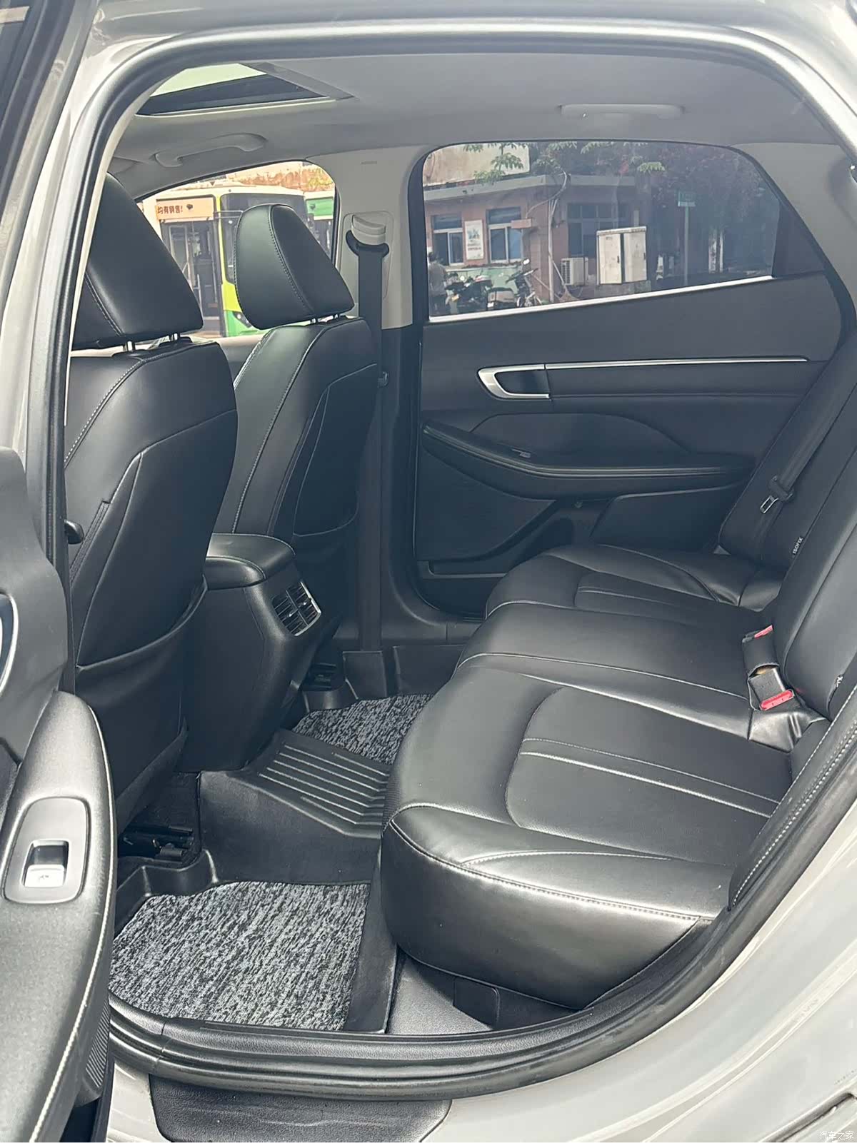 Hyundai Sonata, 2020 все фото
