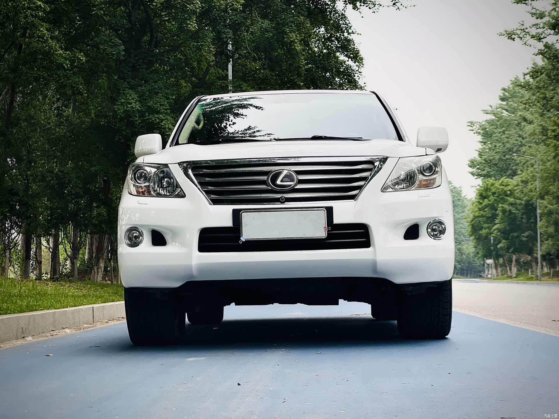 Lexus LX, 2010 2