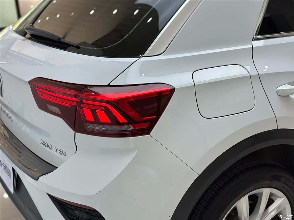 Volkswagen T-ROC, 2021 4