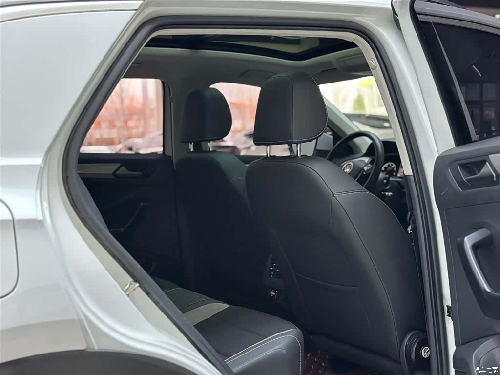 Volkswagen T-ROC, 2021 13