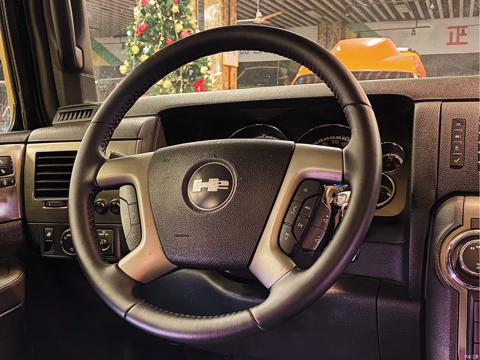 Hummer H2, 2010 22