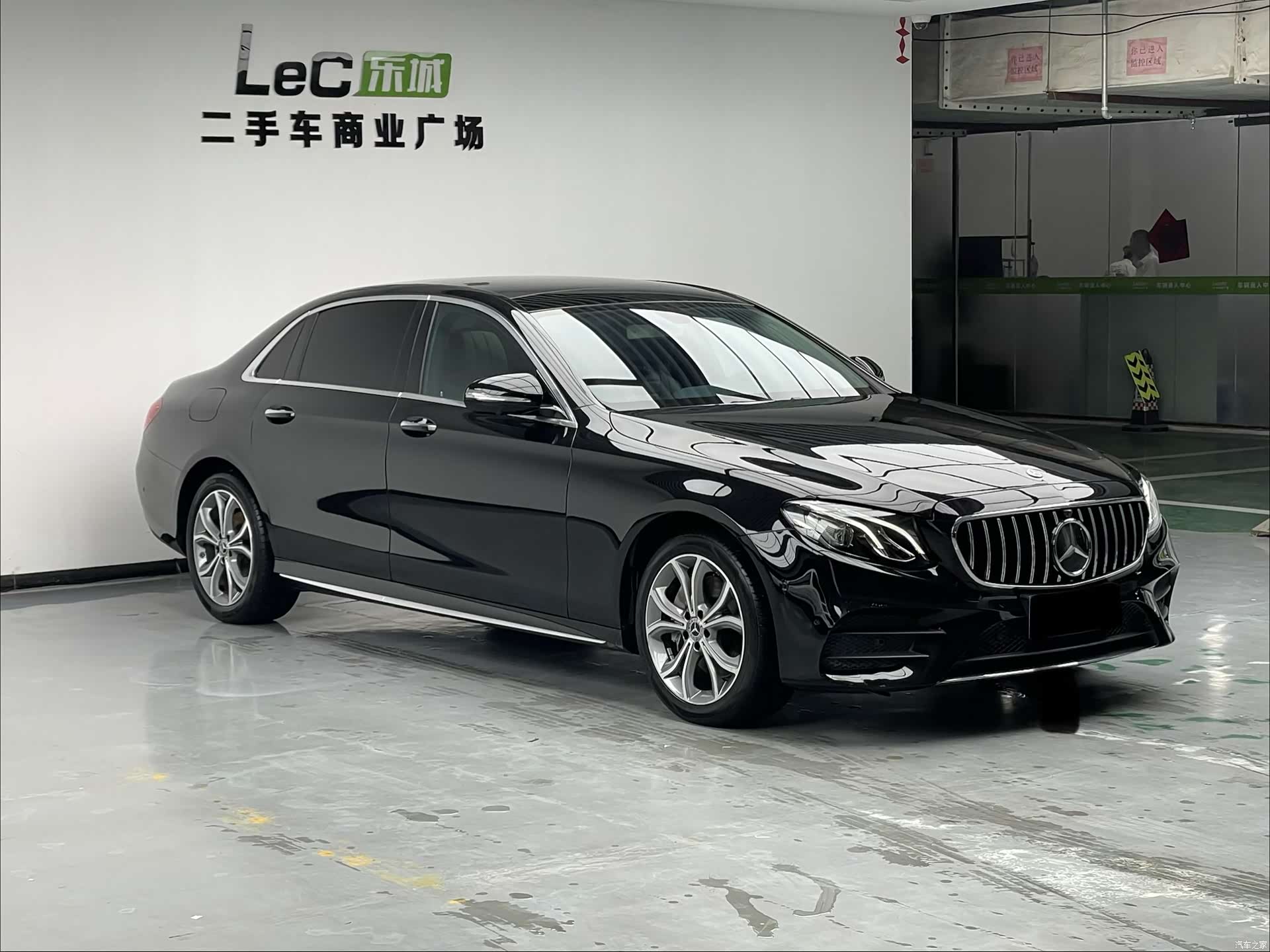Mercedes-Benz E-Class, 2020 3