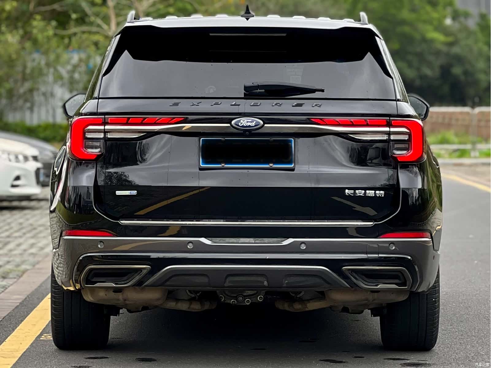 Ford Explorer, 2022 4