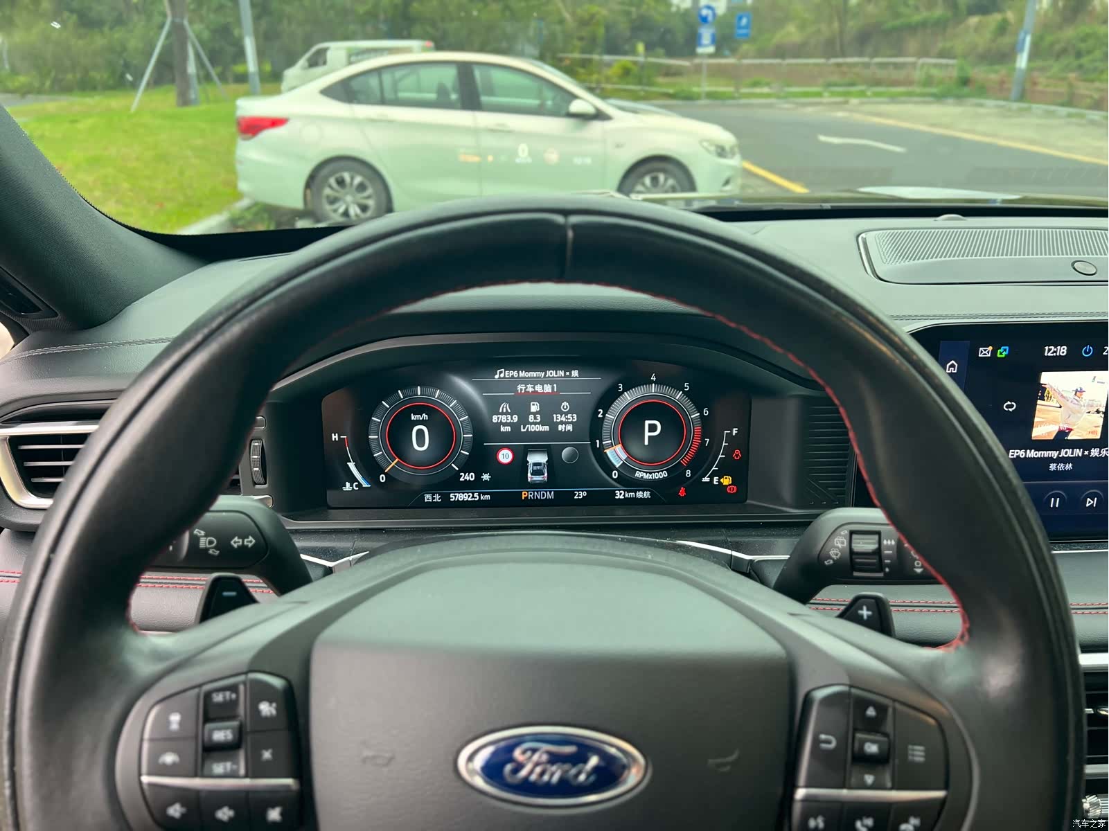 Ford Explorer, 2022 15