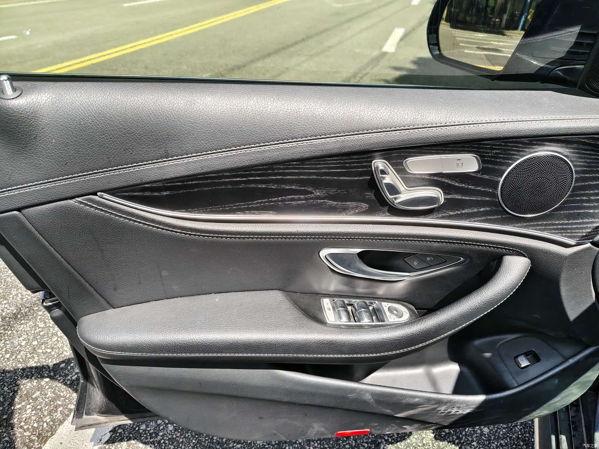 Mercedes-Benz E-Class, 2019 19