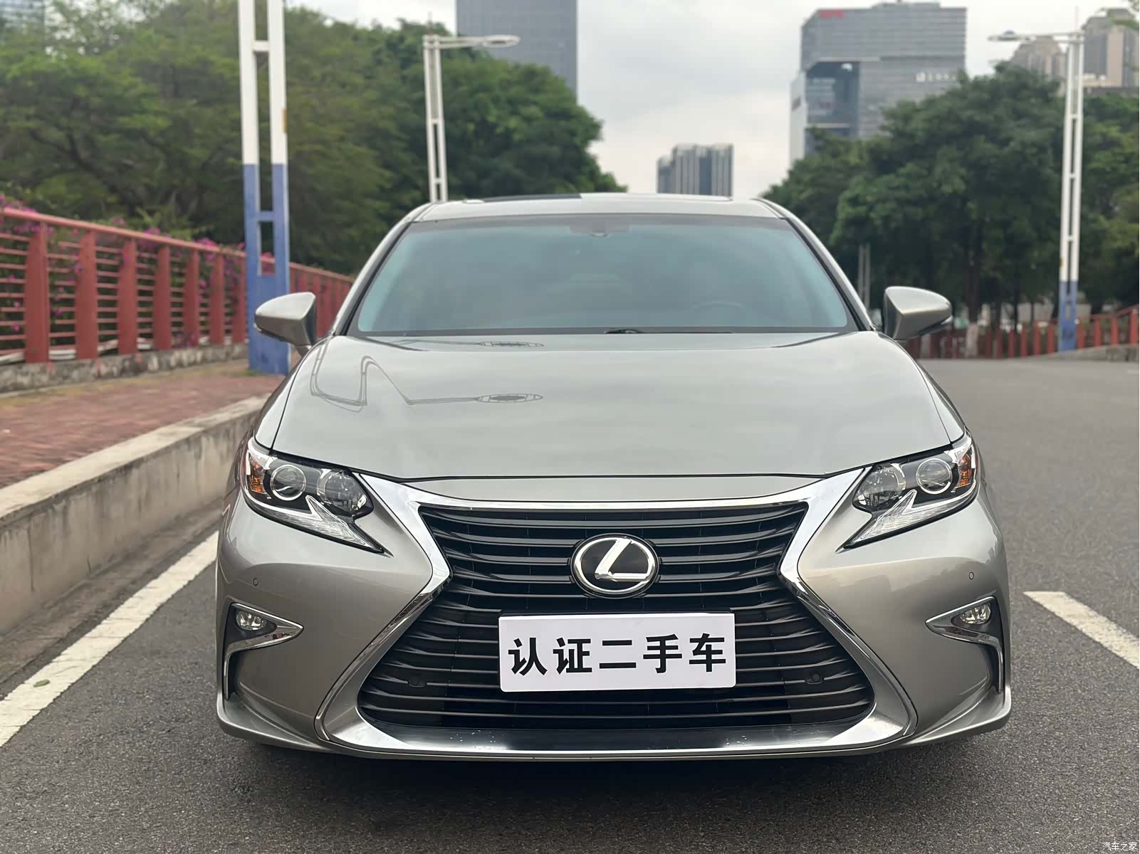 Lexus ES, 2016 2
