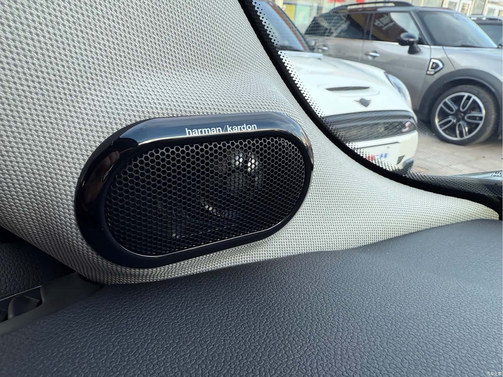 Mini Cooper, 2023 13