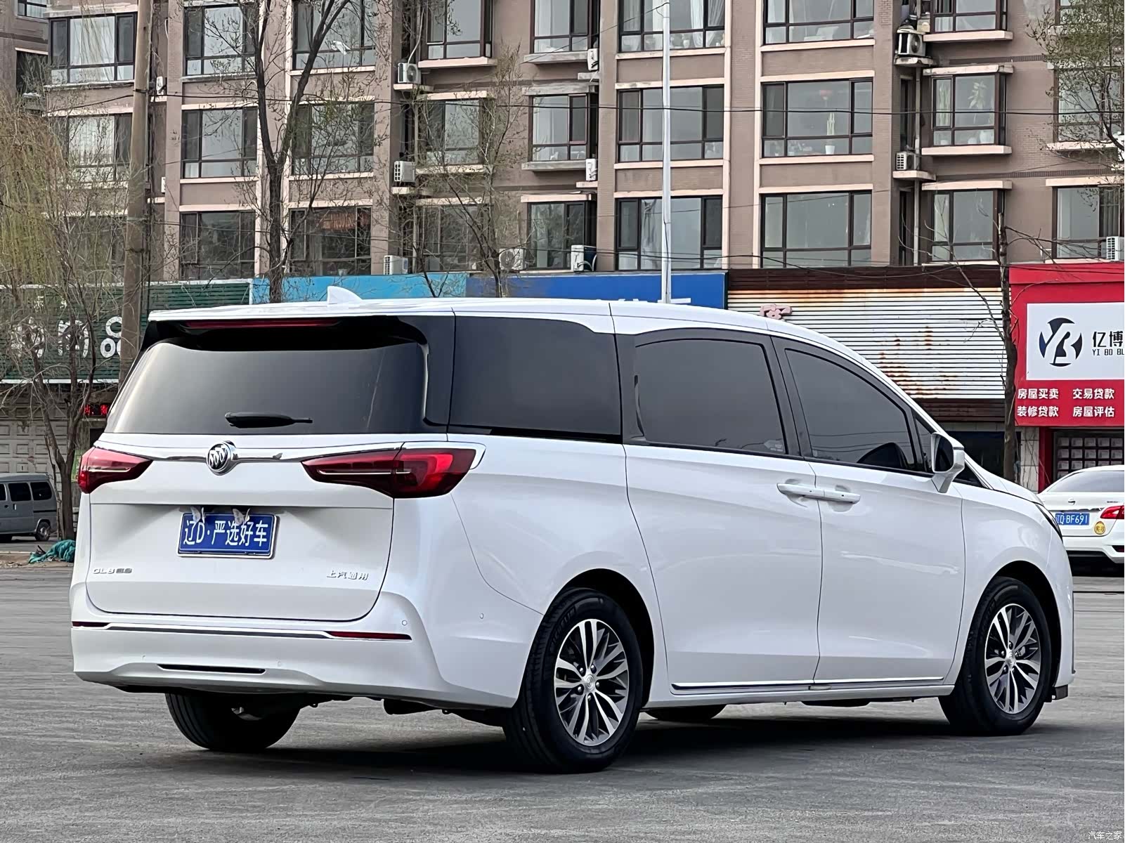 Buick GL8, 2023 4