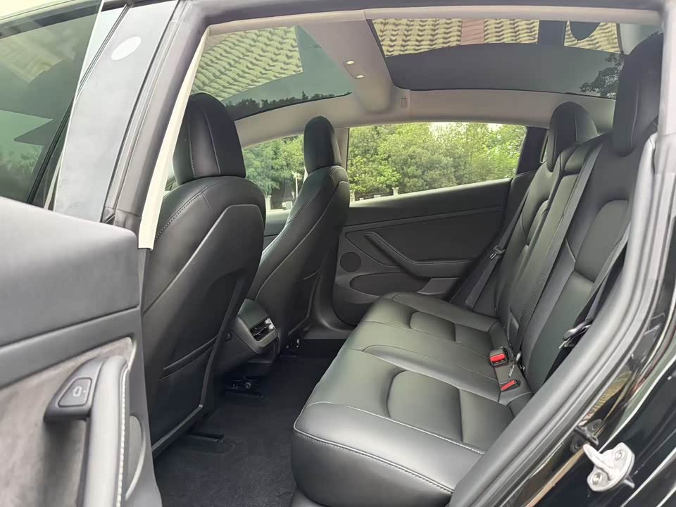Tesla Model 3 Tesla Model 3