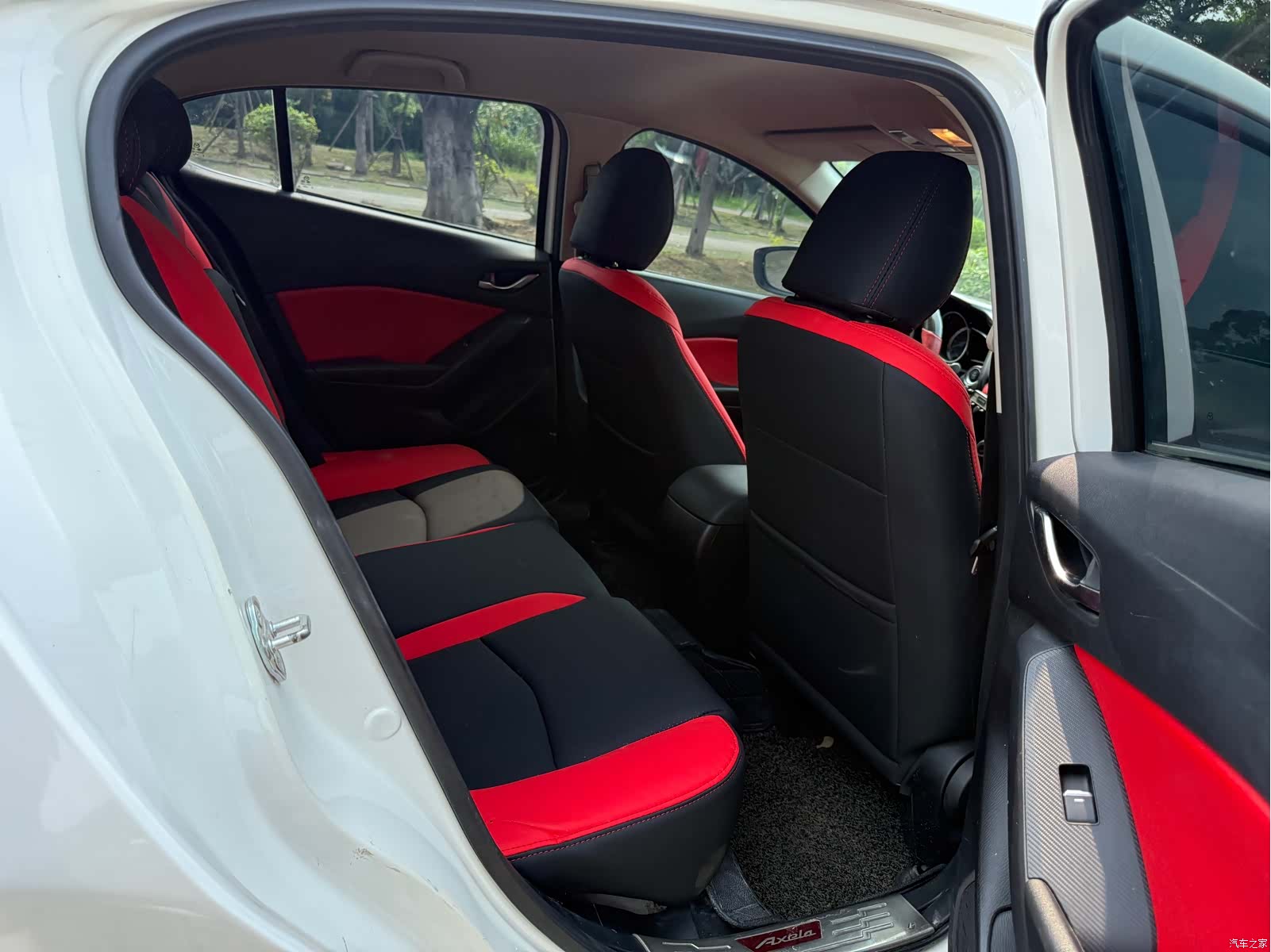 Mazda Mazda3, 2016 12