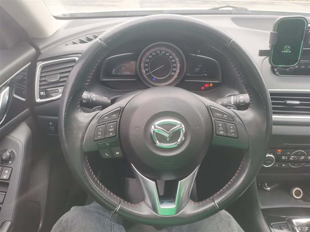 Mazda Mazda3, 2016 7