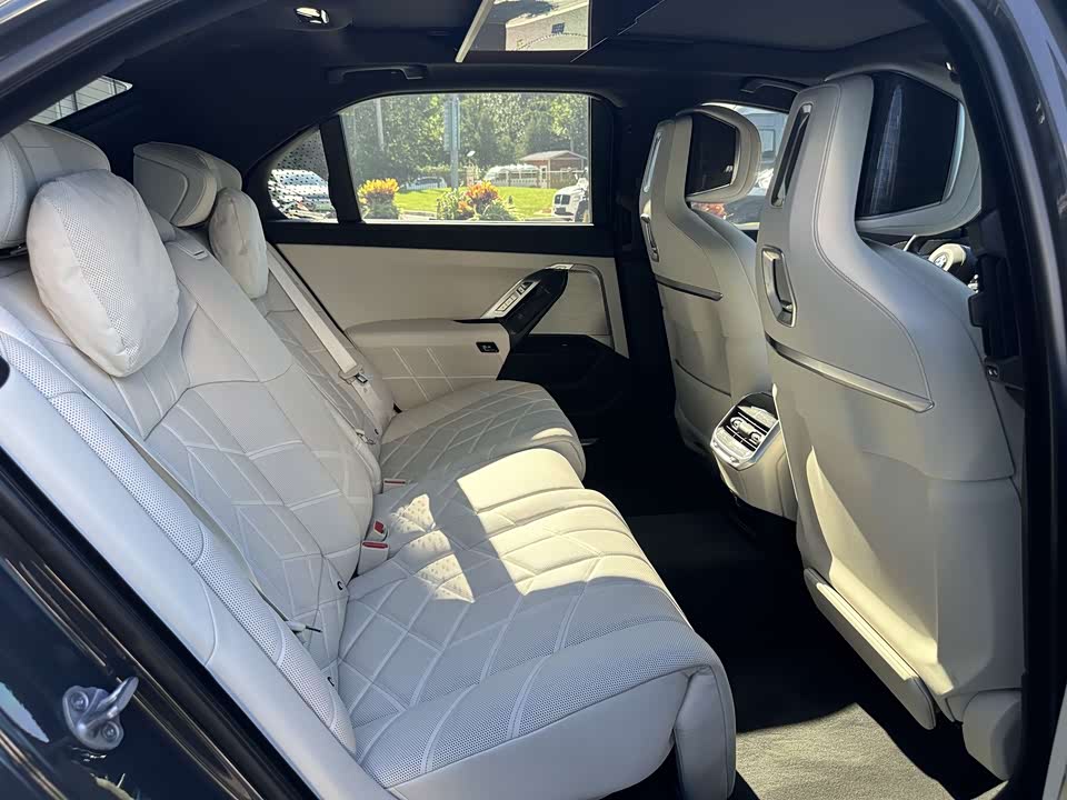BMW 7 series BMW 7 series