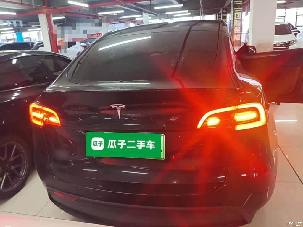 Tesla Model Y, 2022 6