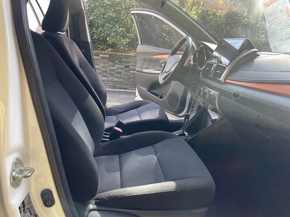 Toyota YARiS L Zhixuan
