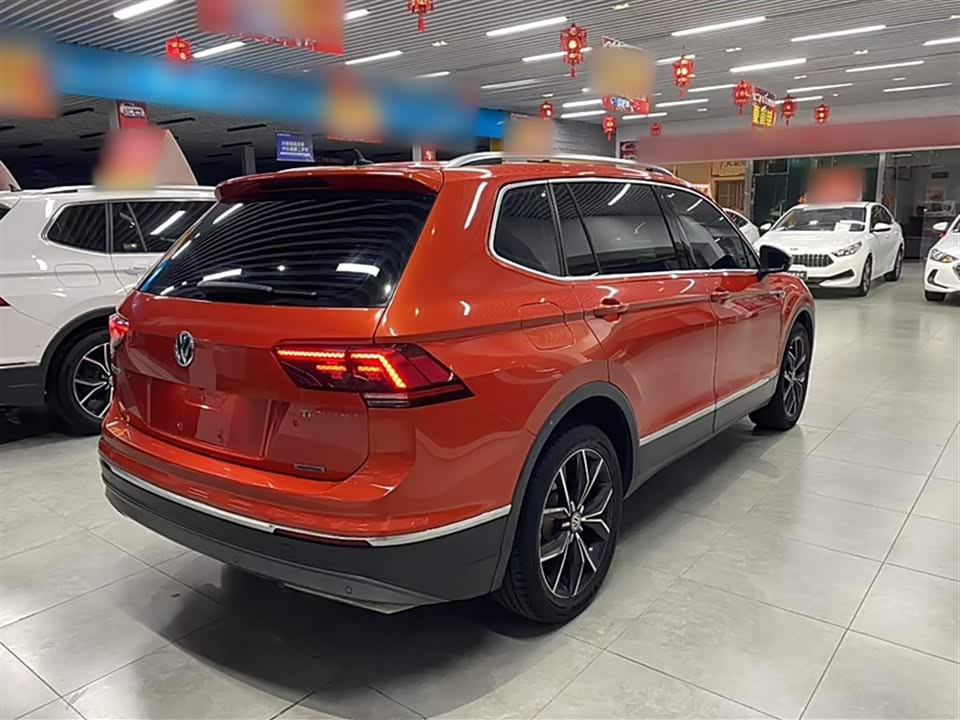 Volkswagen Tiguan L