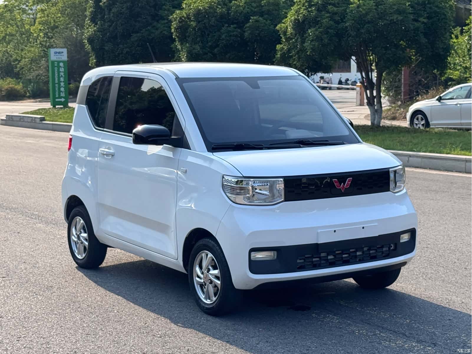 Wuling MINIEV, 2021 3