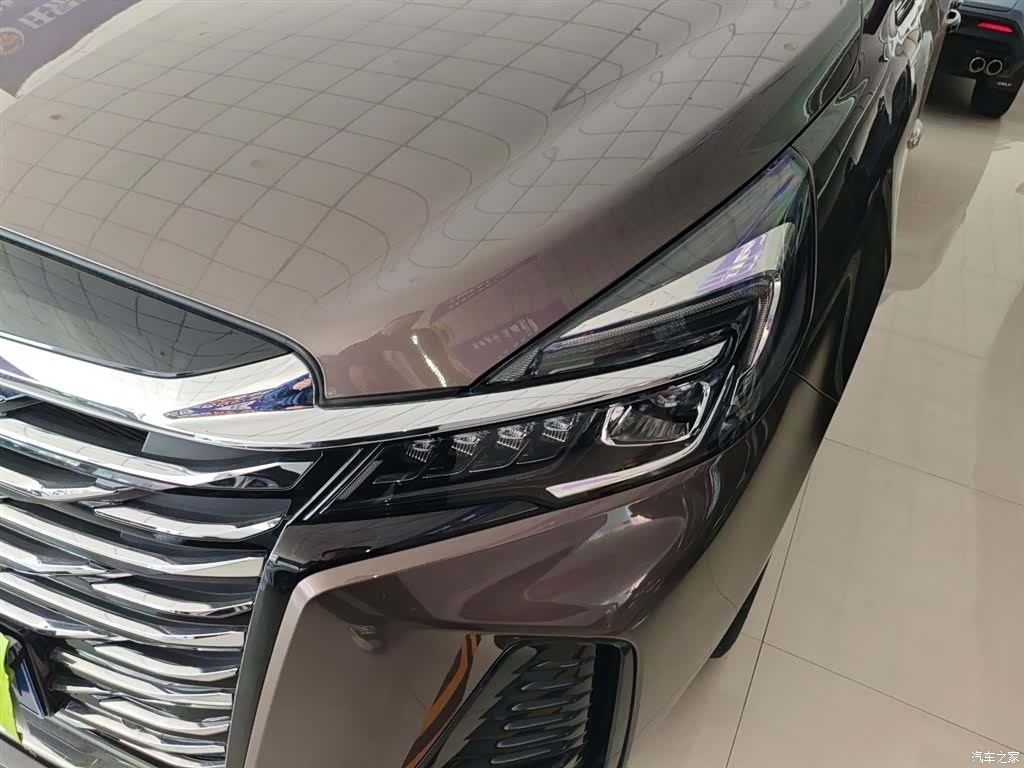 Buick GL8, 2023 18