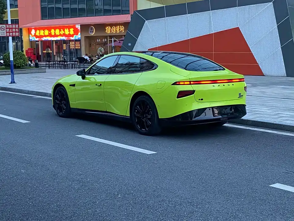 XPENG P7