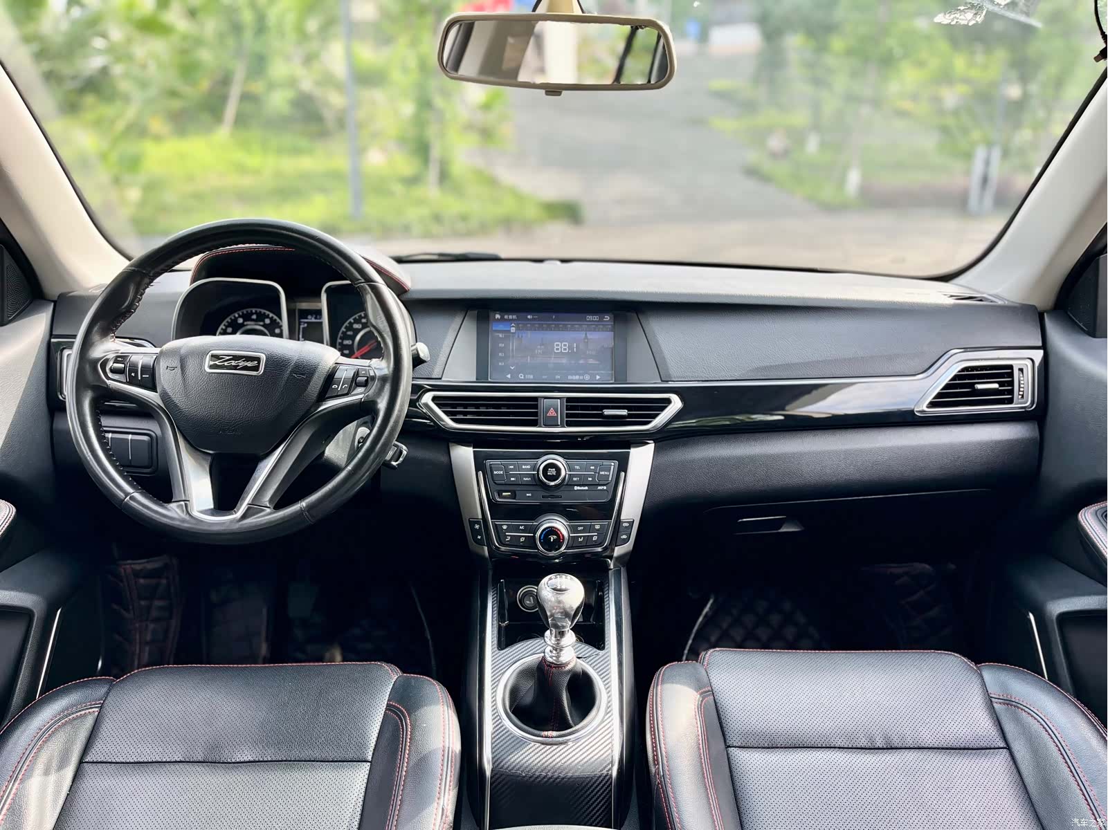 Zotye X5, 2015 20