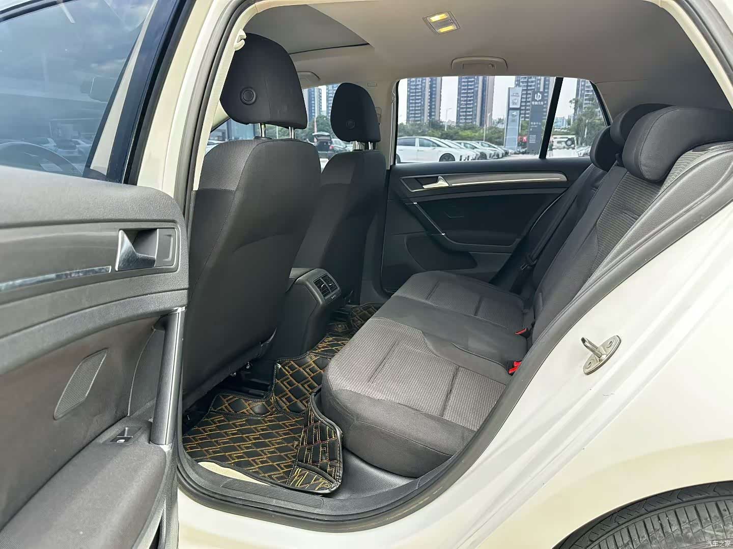 Volkswagen Golf, 2014 9