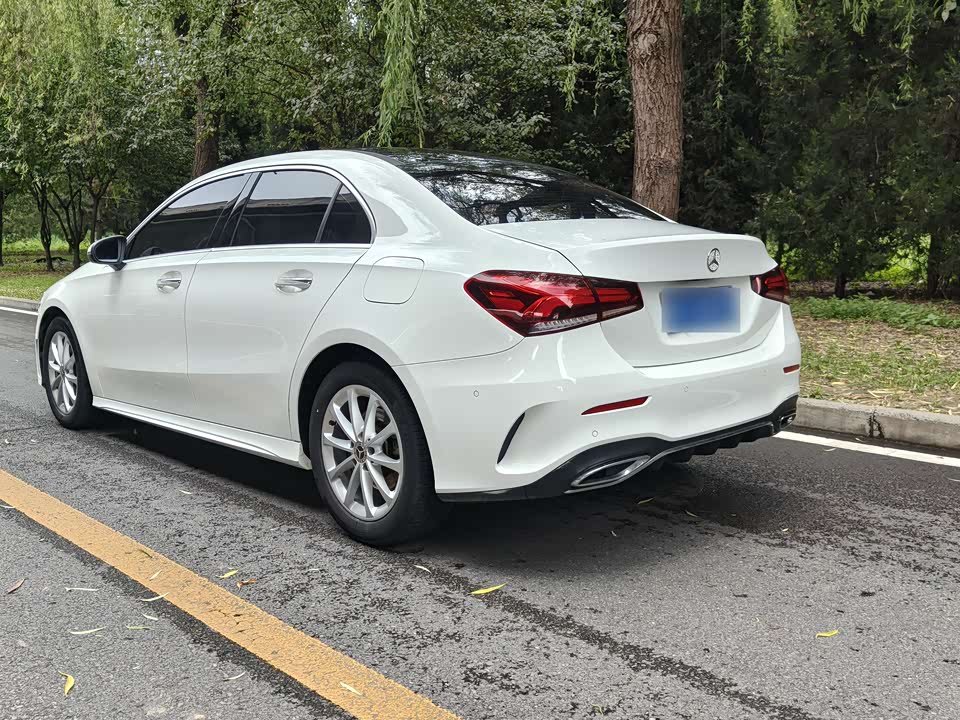 Mercedes-Benz Class A Mercedes-Benz Class A