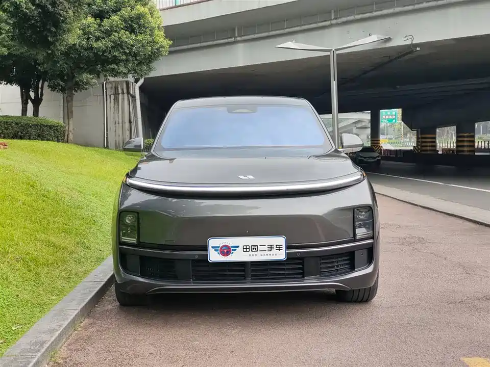 Li Auto Ideal L8