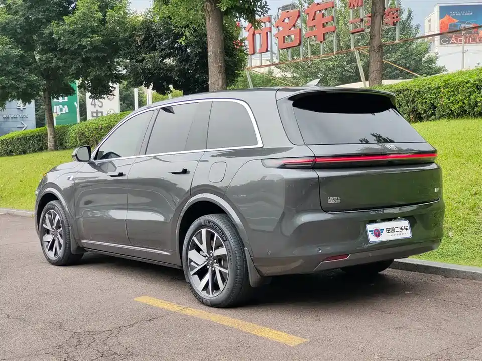 Li Auto Ideal L8